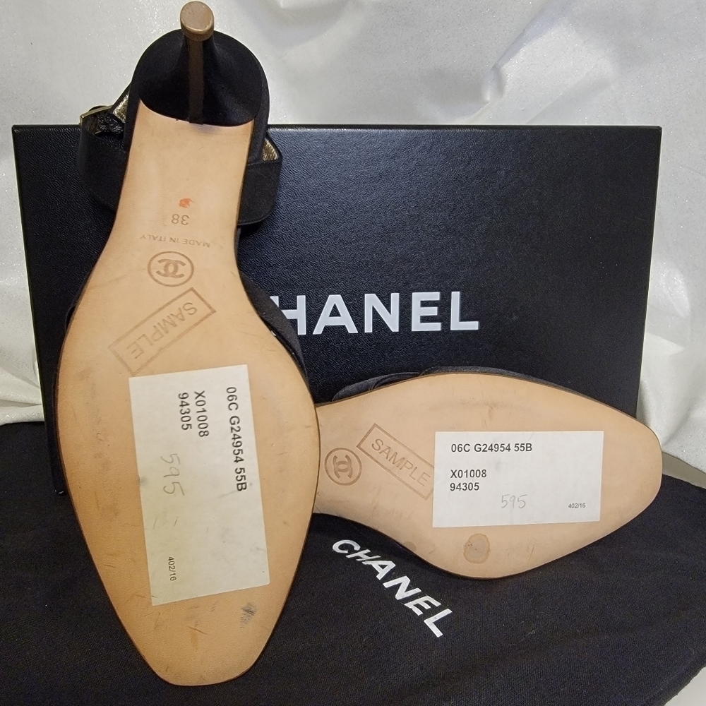 CHANEL Rare Black "Star" Sample Shoes - Picture 5 of 9